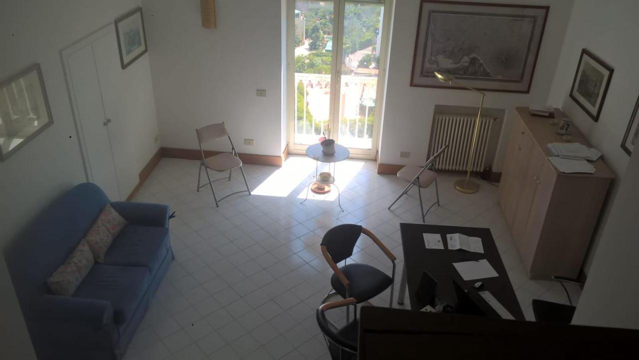Posillipo: Soggiorno D'Incanto Apartment Naples Luaran gambar