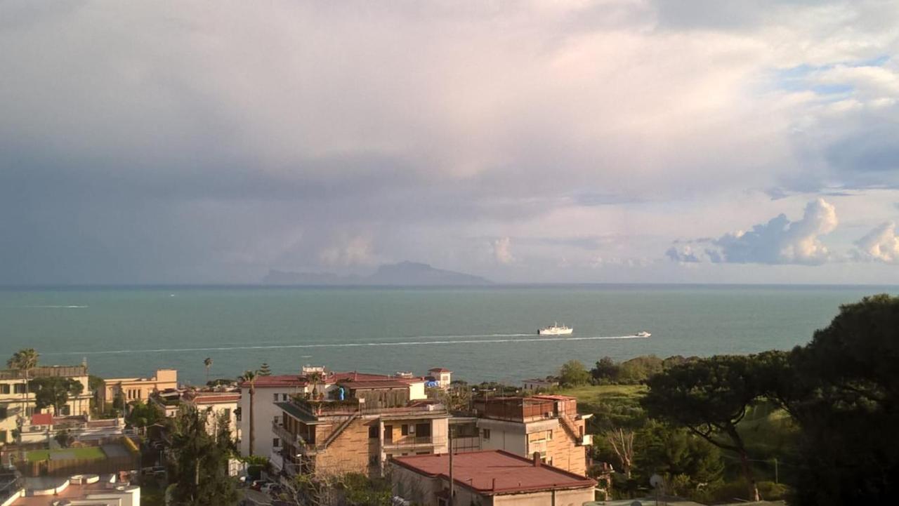 Posillipo: Soggiorno D'Incanto Apartment Naples Luaran gambar
