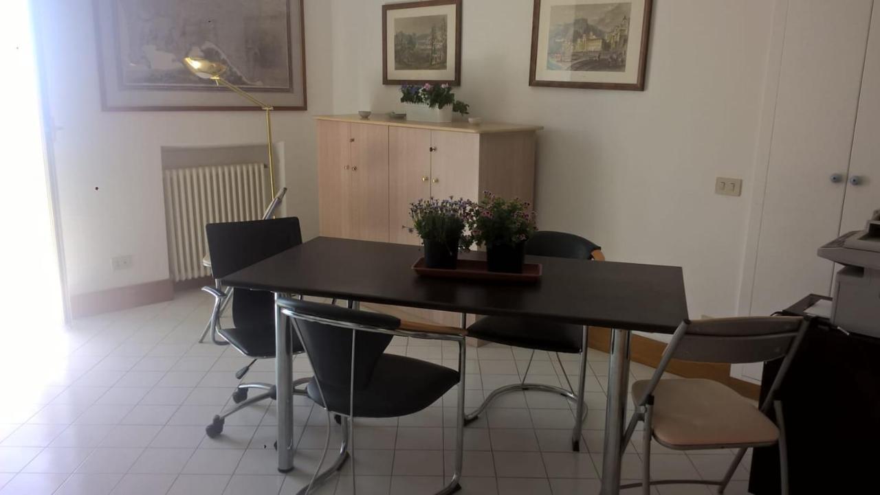 Posillipo: Soggiorno D'Incanto Apartment Naples Luaran gambar