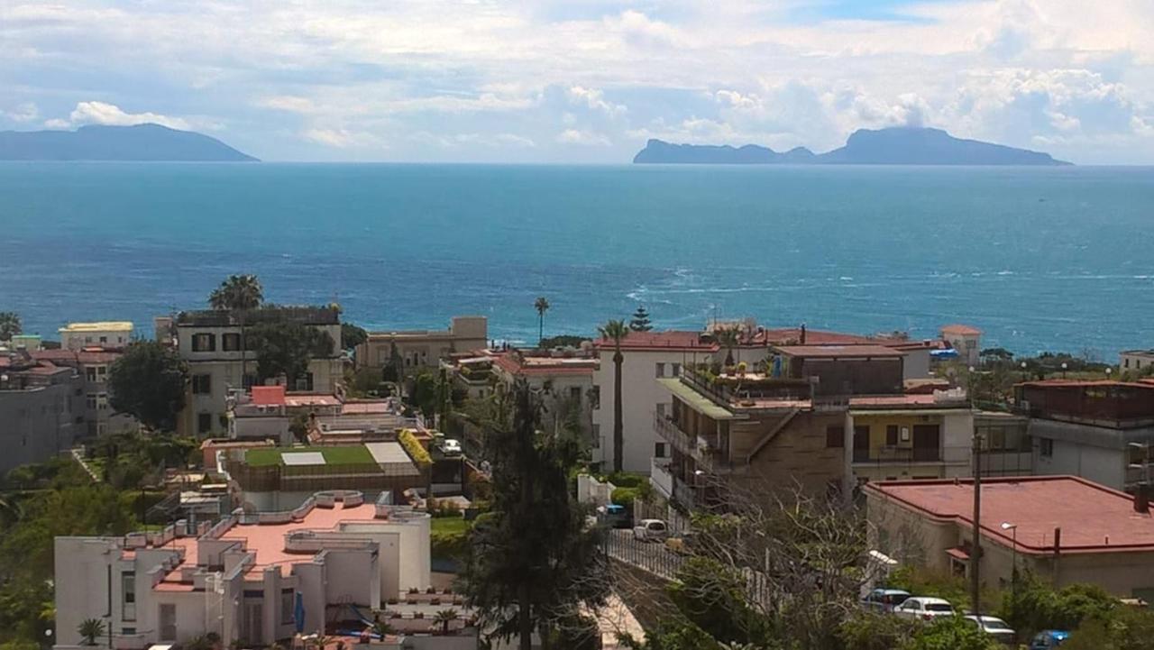 Posillipo: Soggiorno D'Incanto Apartment Naples Luaran gambar