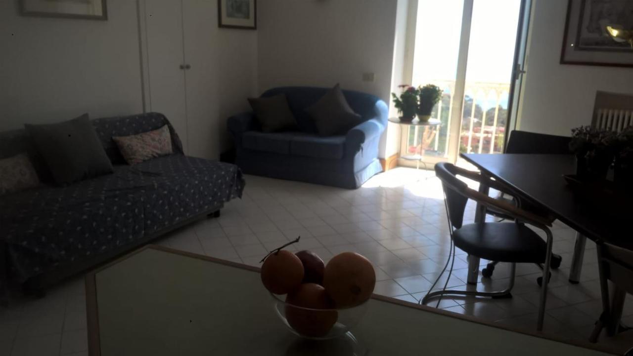 Posillipo: Soggiorno D'Incanto Apartment Naples Luaran gambar